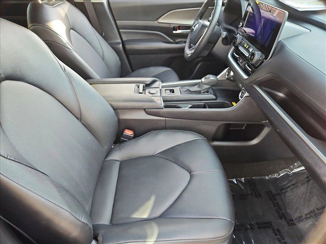 Certified 2026 Toyota Grand Highlander FWD image 27