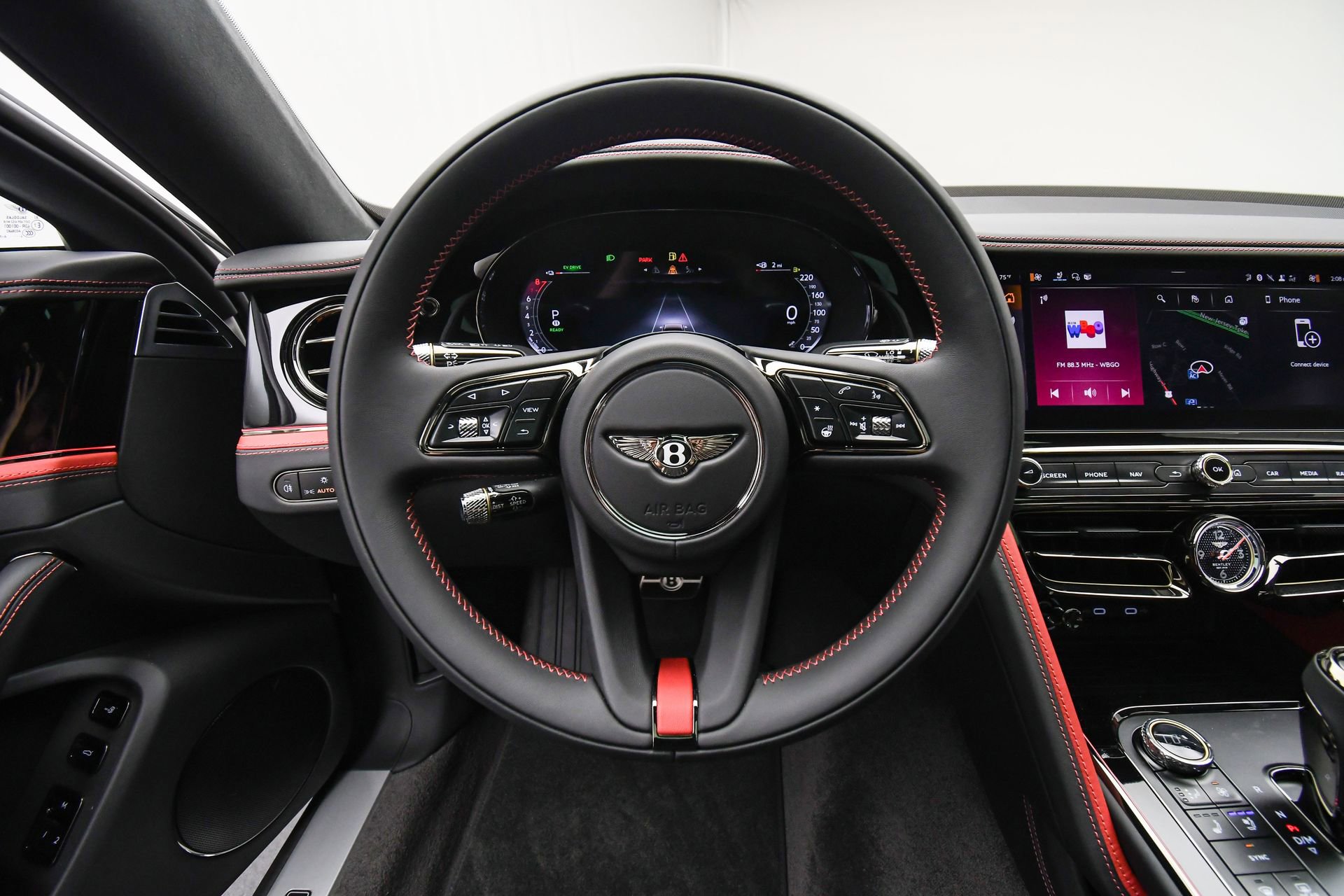 New 2025 Bentley Flying Spur Plug-In Hybrid image 15