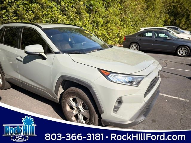 Used 2019 Toyota RAV4 XLE w/ Convenience Package image 1