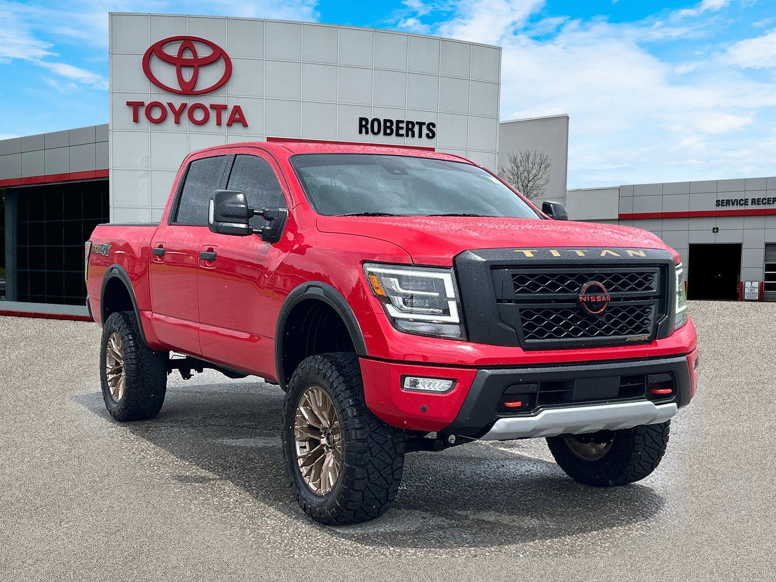 Used 2023 Nissan Titan PRO-4X w/ Pro-4x Convenience Package