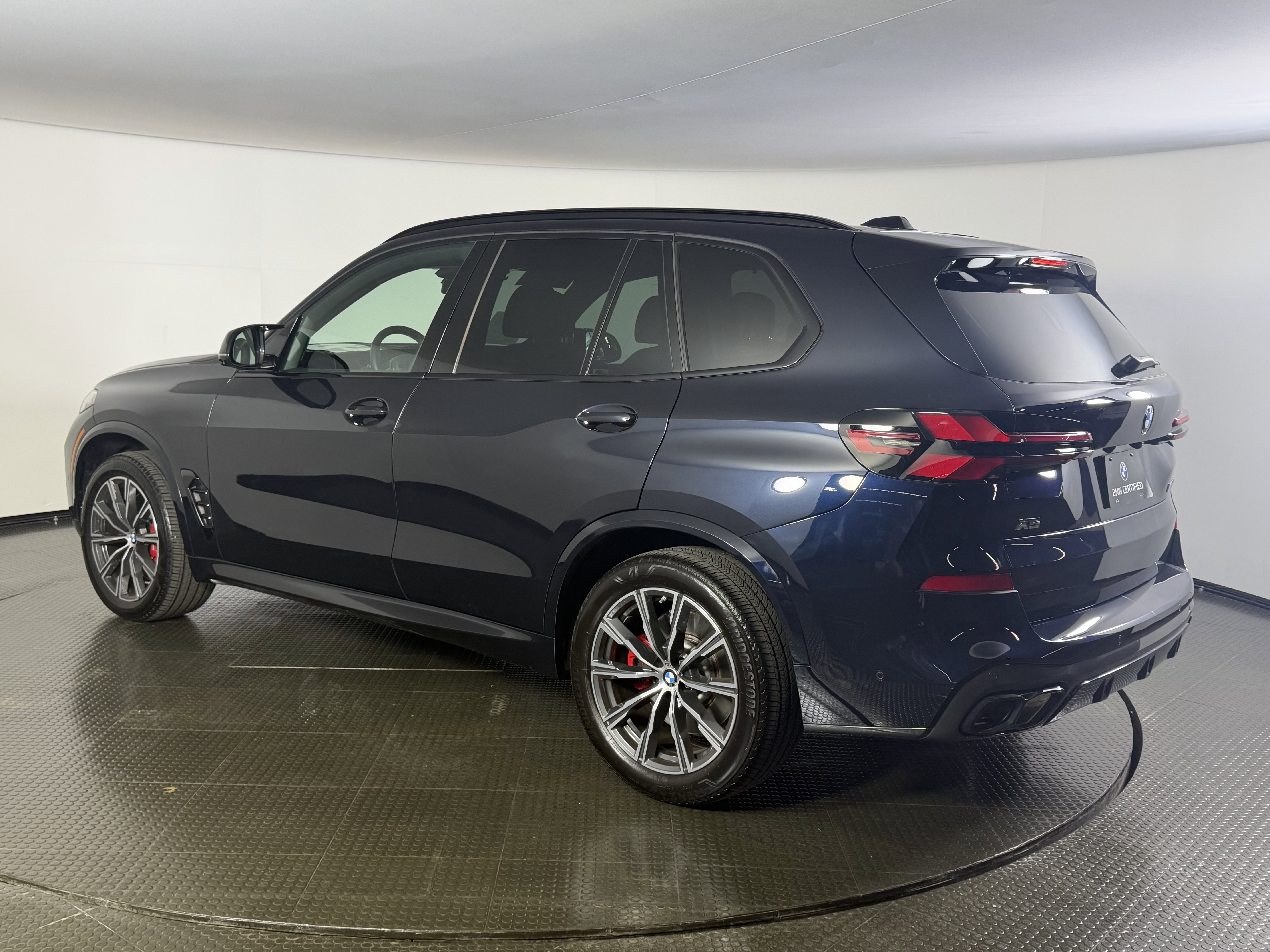 Certified 2025 BMW X5 M60i w/ Executive Package image 6