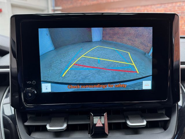 Used 2024 Toyota Corolla Cross XSE w/ Convenience Package image 20