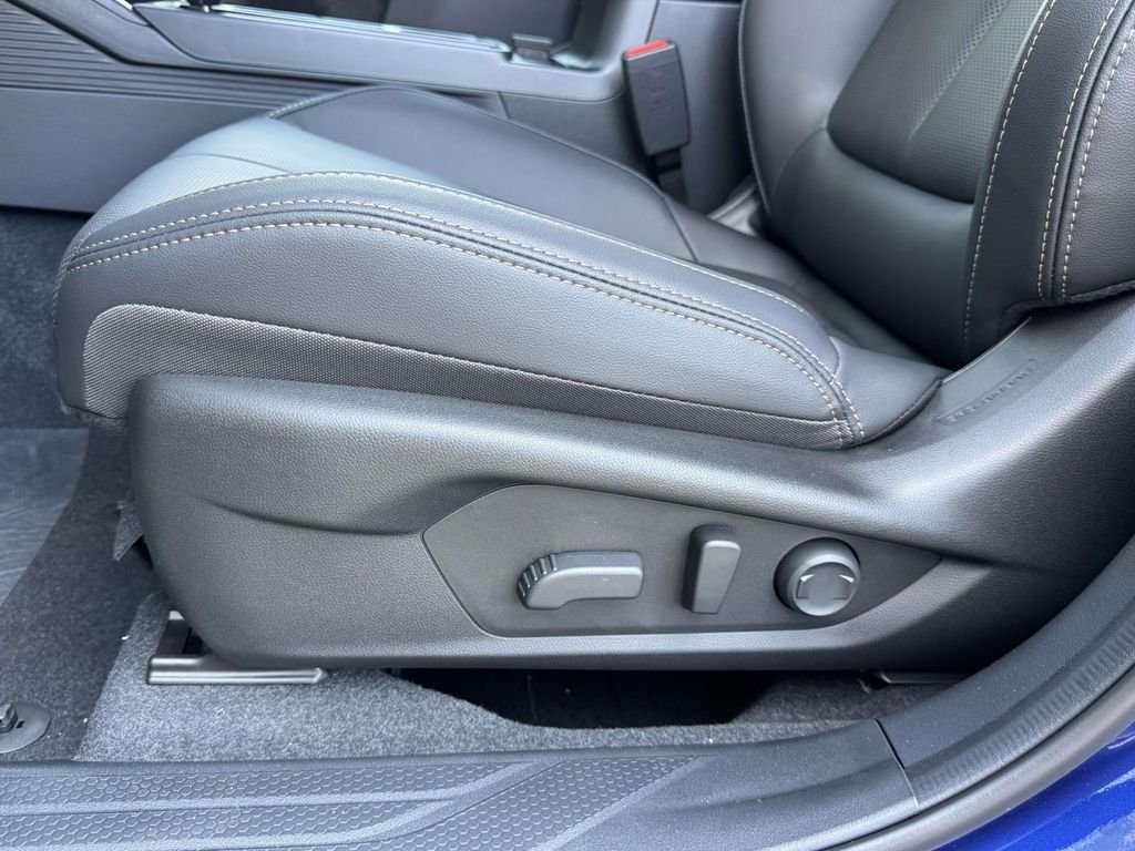 New 2026 Subaru Outback Limited AWD/4WD image 15
