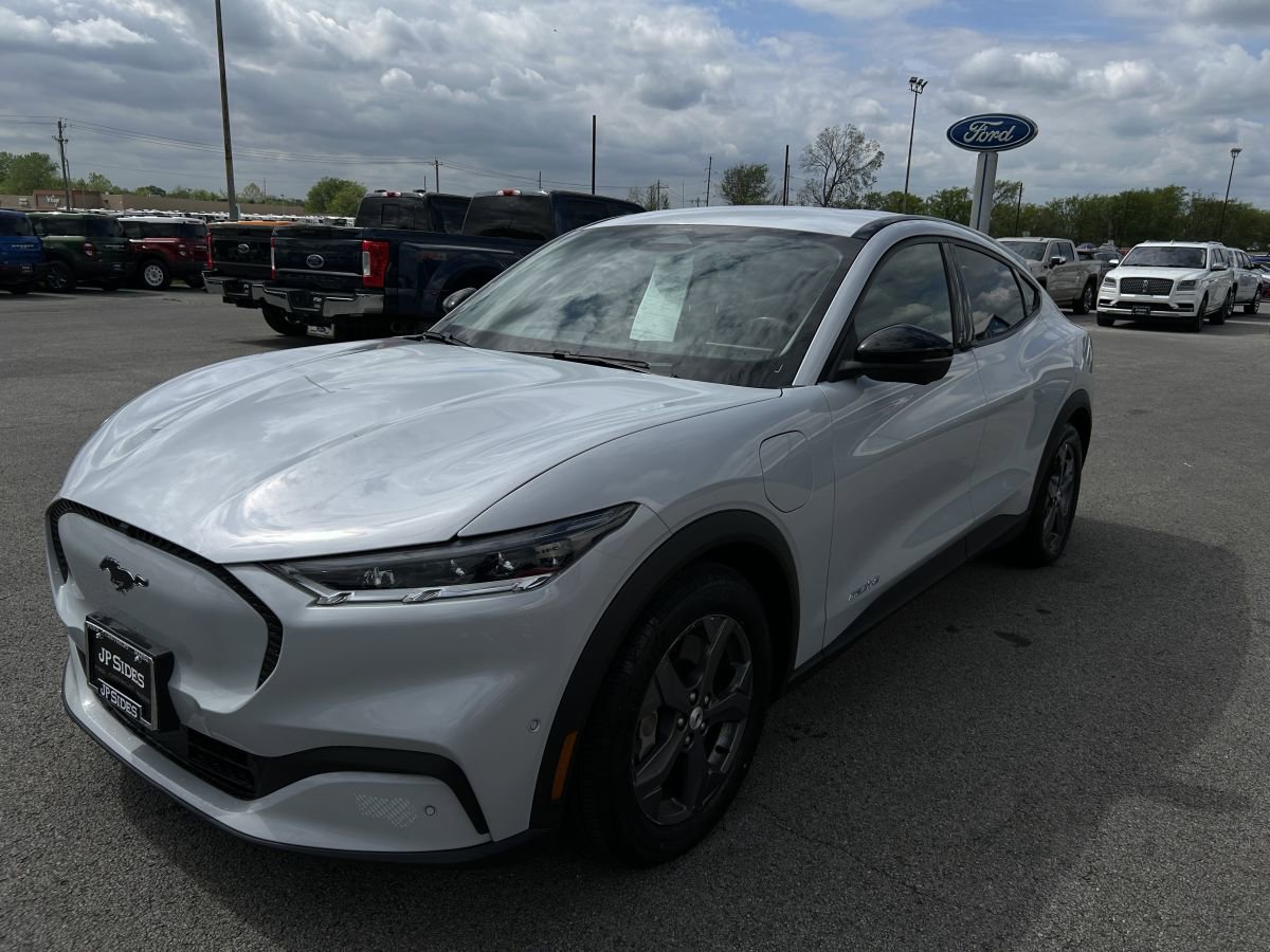Used 2023 Ford Mustang Mach-E Select image 2