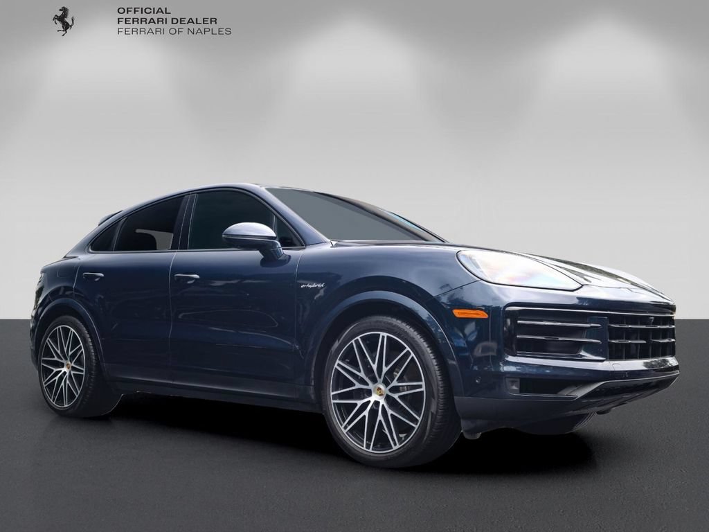 Used 2024 Porsche Cayenne Coupe AWD/4WD image 1