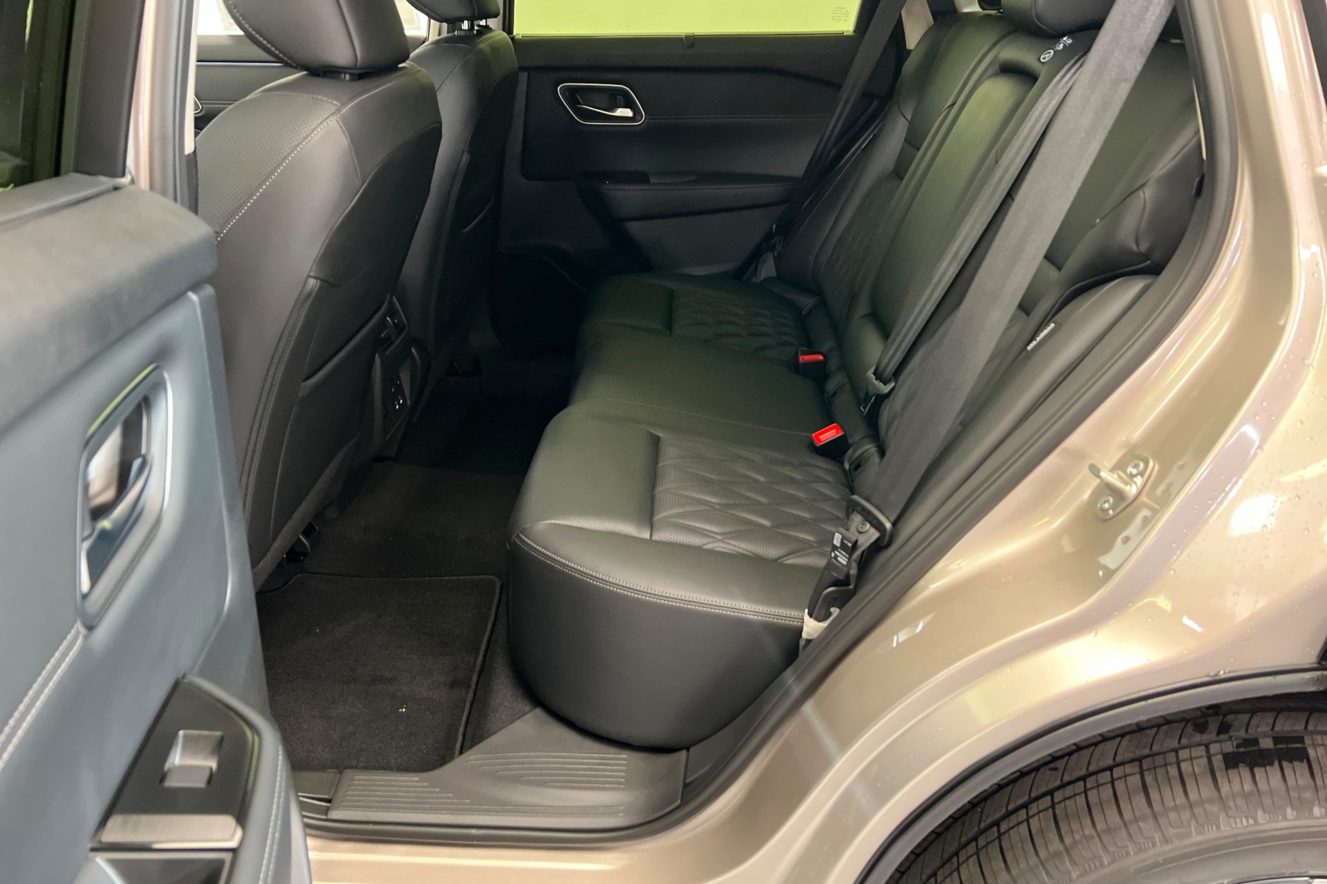 New 2026 Nissan Rogue Platinum w/ Platinum Premium Package AWD/4WD image 21