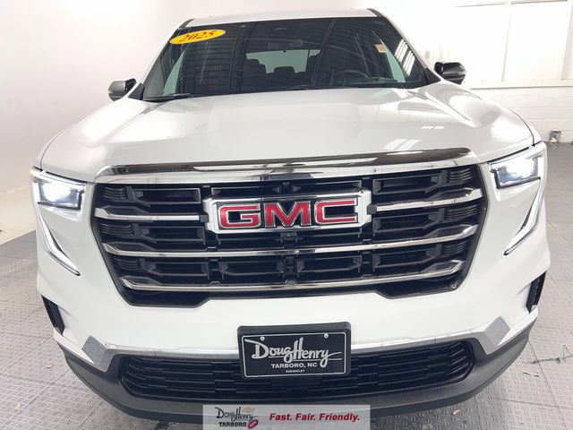 Used 2025 GMC Acadia Elevation image 2