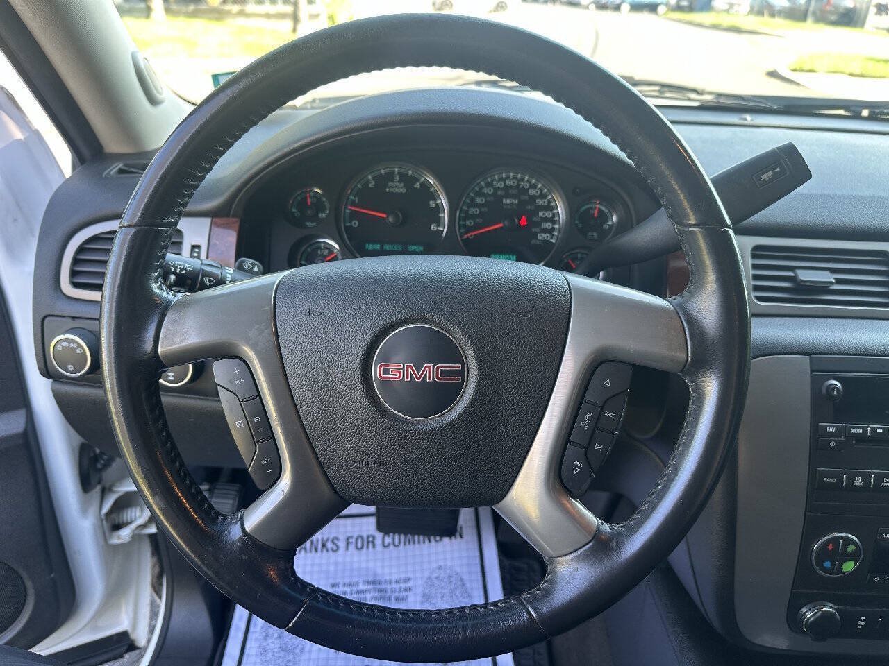 Used 2014 GMC Yukon SLT AWD/4WD image 19