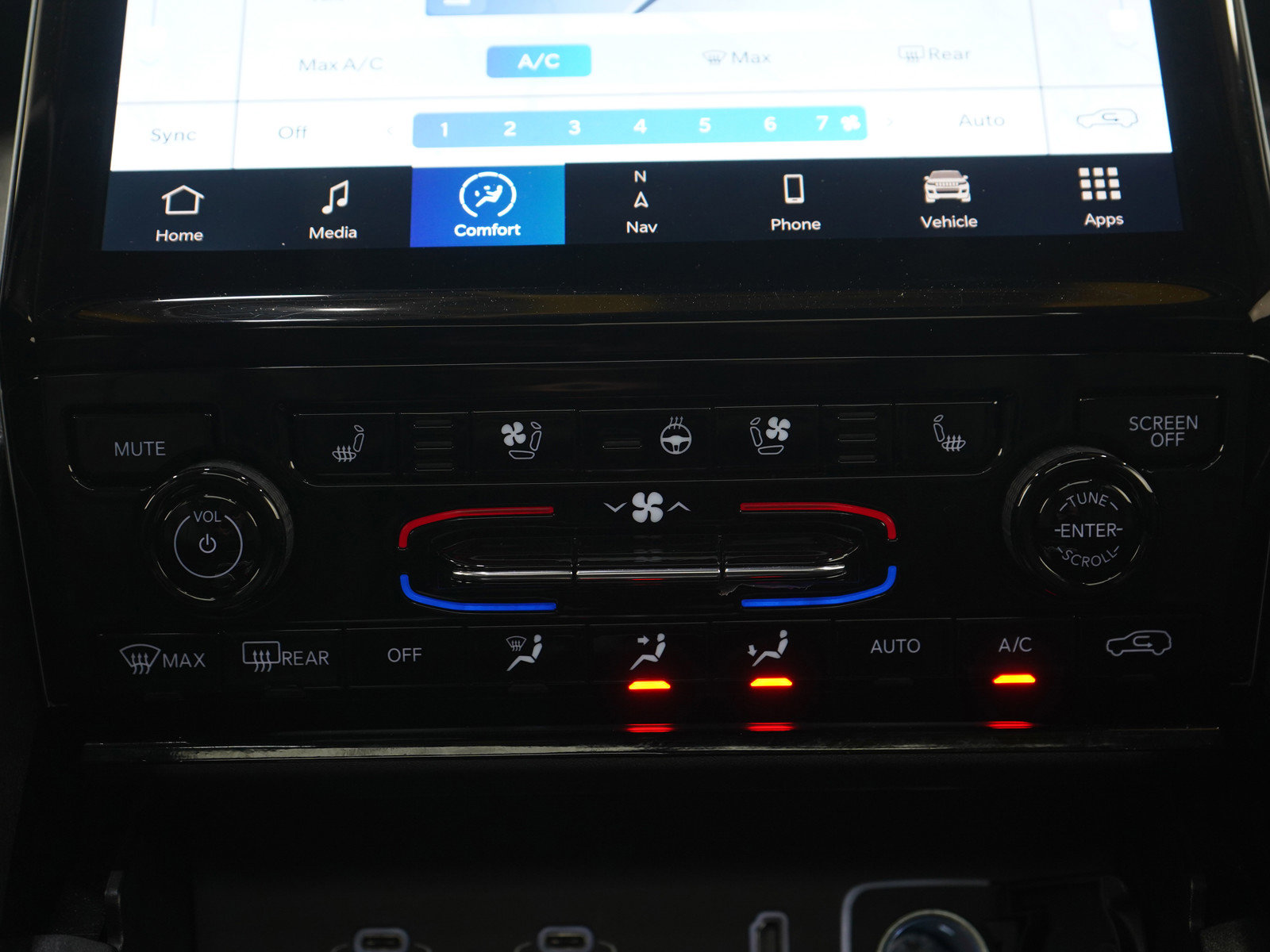 Used 2023 Jeep Grand Cherokee 30th Anniversary image 15