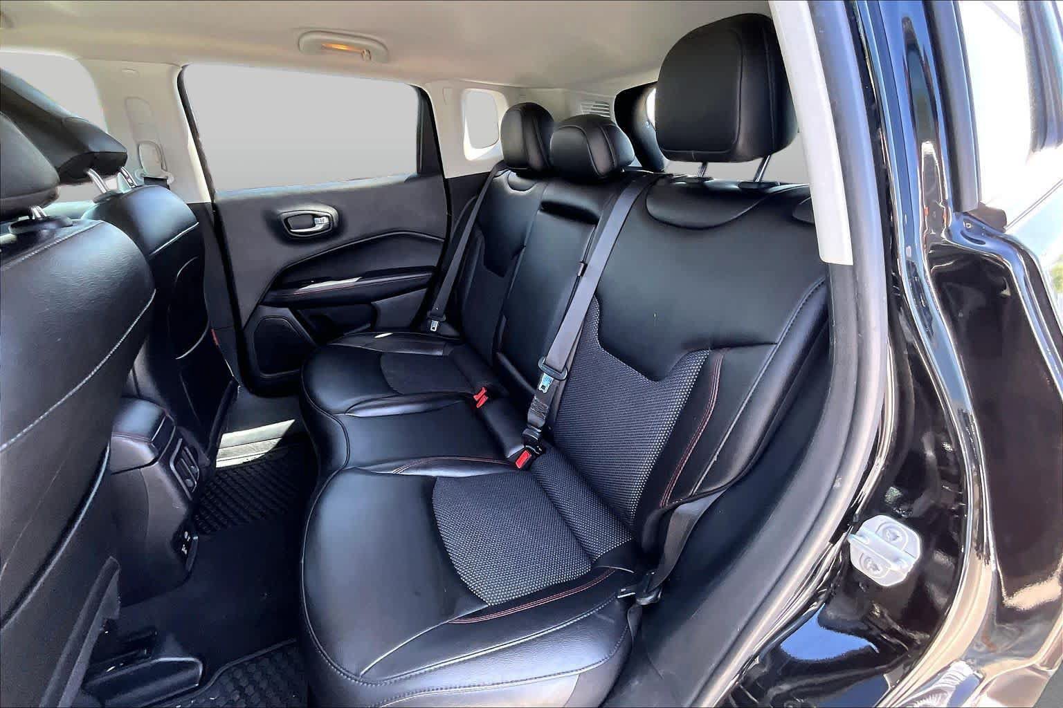 Used 2021 Jeep Compass Trailhawk AWD/4WD image 21