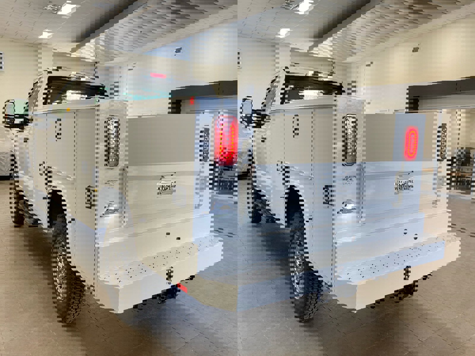 New 2026 Ford F250 XL w/ XL Chrome Package image 7