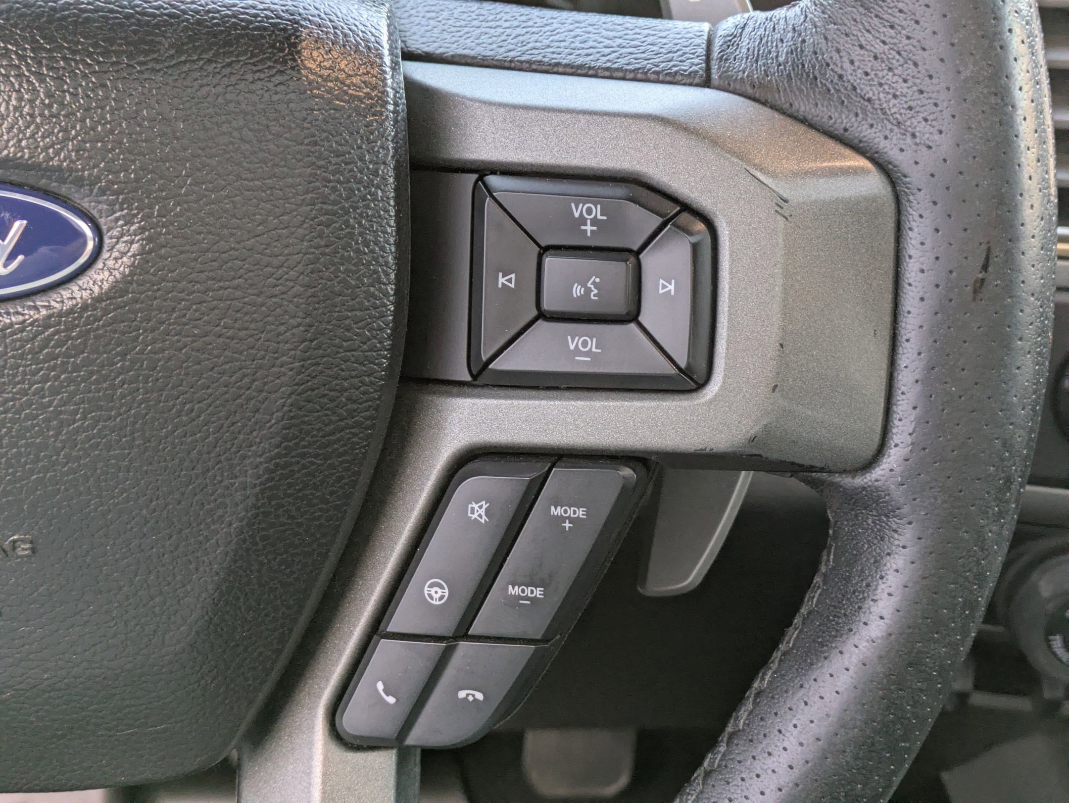 Used 2019 Ford F150 Raptor w/ Equipment Group 802A Luxury image 18