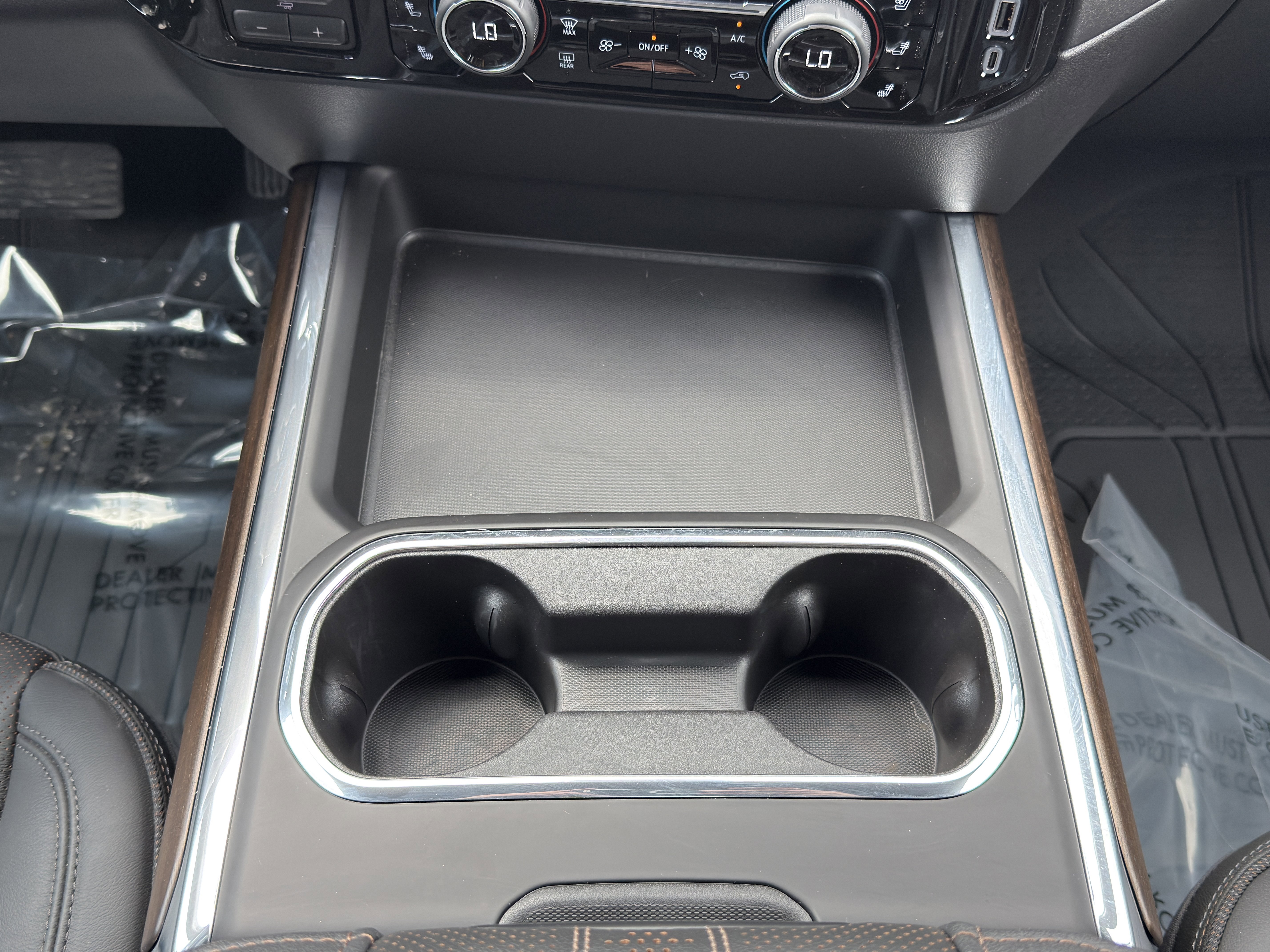 New 2026 Chevrolet Silverado 3500 High Country w/ High Country Premium Package AWD/4WD image 39