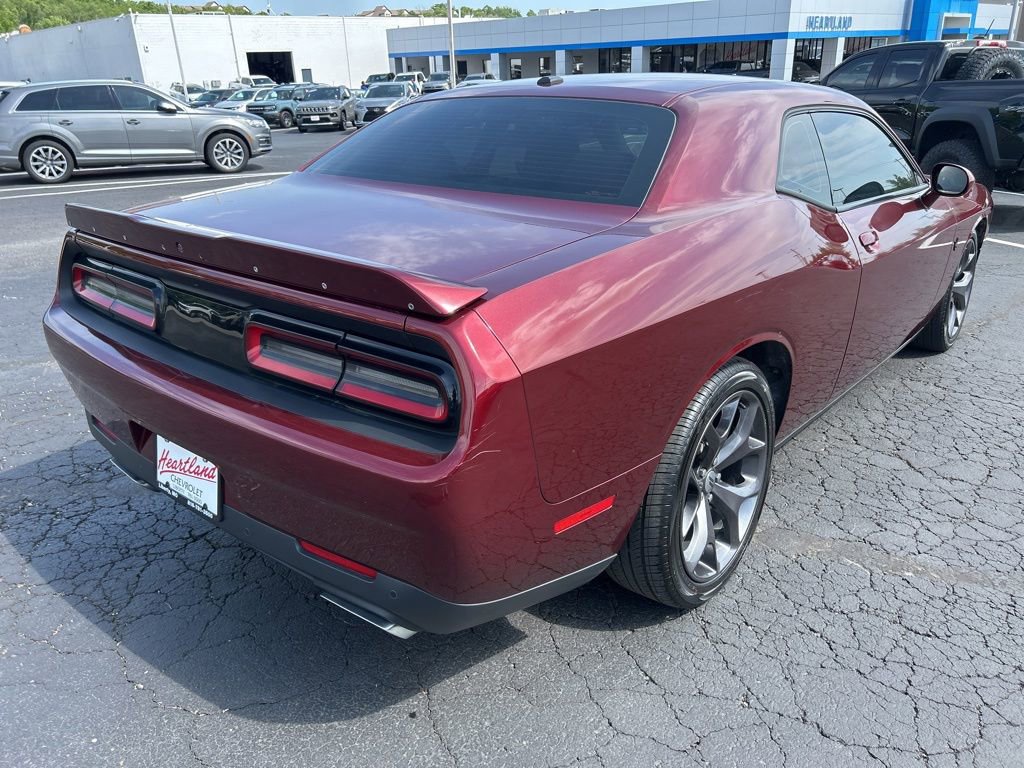 Used 2019 Dodge Challenger R/T RWD image 5