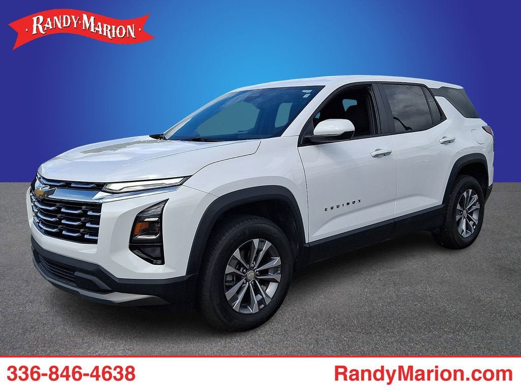 Used 2025 Chevrolet Equinox LT AWD/4WD image 1