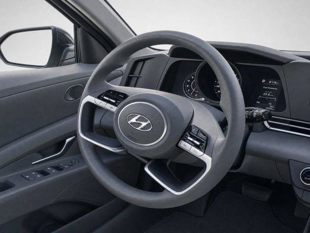Used 2021 Hyundai Elantra SE FWD image 23