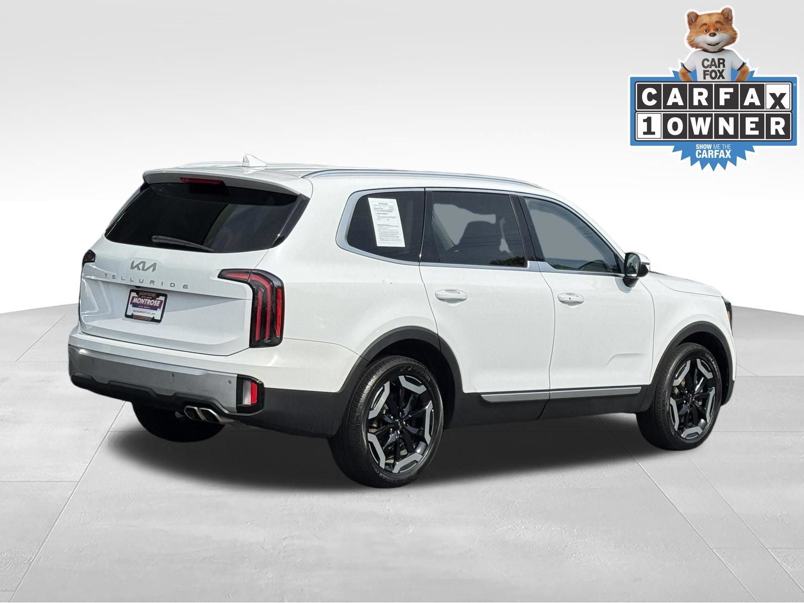 Used 2023 Kia Telluride EX w/ EX Captain's Chair Package FWD image 4