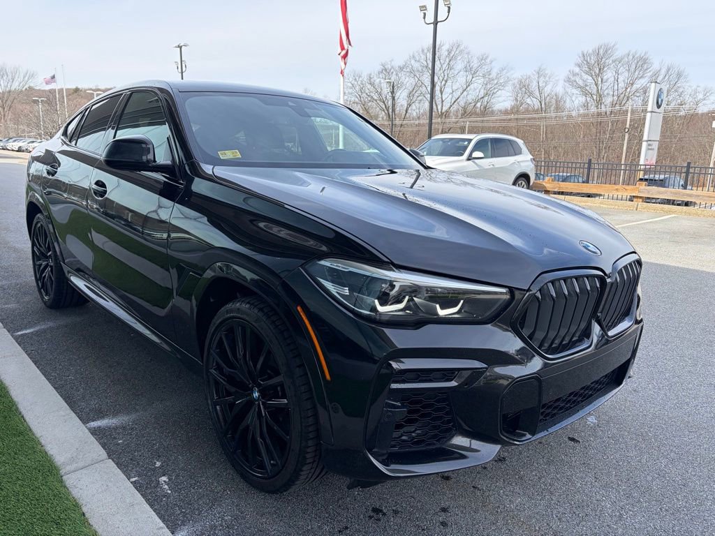 Certified 2023 BMW X6 xDrive40i w/ M Sport Package image 4