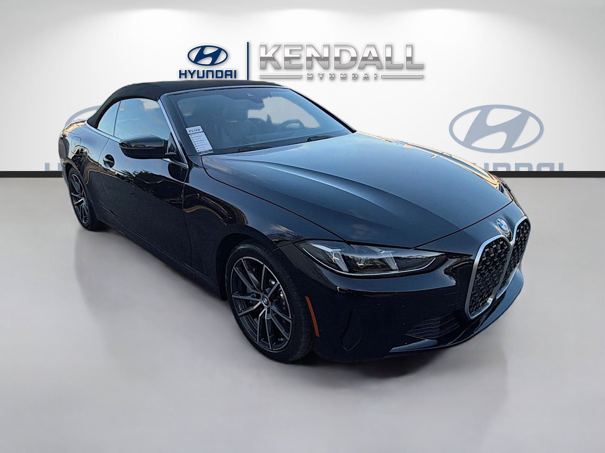 Used 2025 BMW 430i Convertible image 1