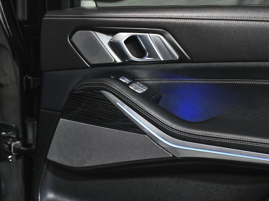 Used 2024 BMW X7 xDrive40i w/ Executive Package image 19