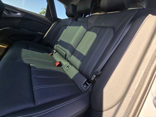 Used 2023 Audi Q4 e-tron Premium Plus w/ Premium Plus AWD/4WD image 19