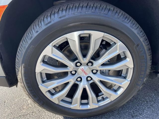 Certified 2022 GMC Yukon Denali image 8