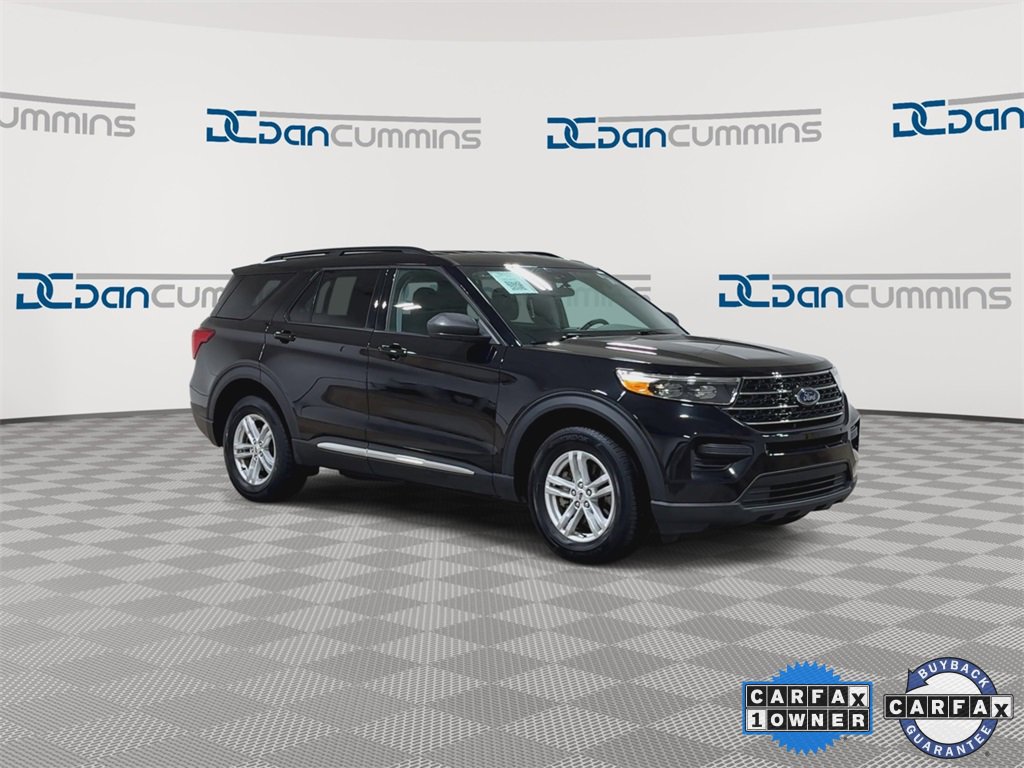 Used 2023 Ford Explorer XLT image 3