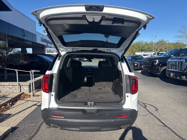 Used 2023 GMC Acadia SLT w/ Elevation Edition image 27