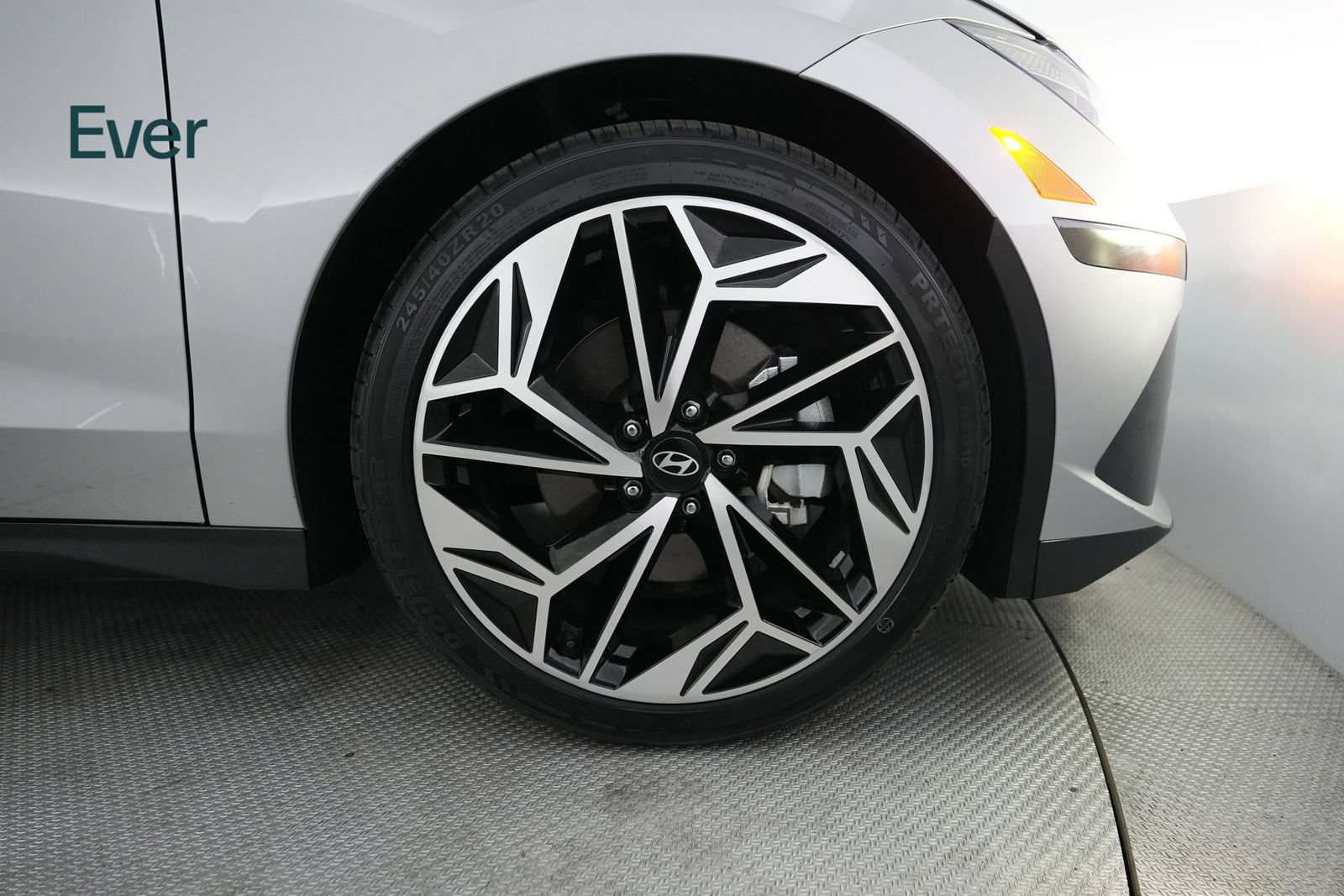 Used 2024 Hyundai Ioniq 6 Limited RWD image 20