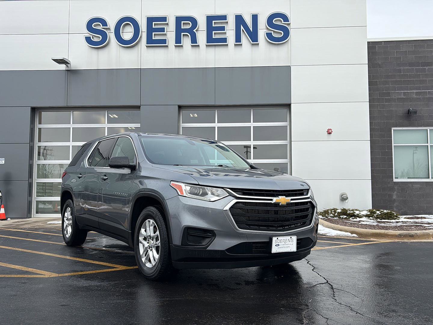 Used 2020 Chevrolet Traverse LS w/ LPO, Floor Liner Package image 1