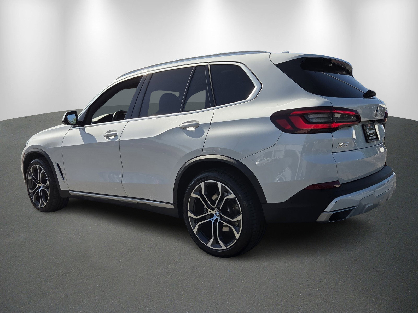 Used 2022 BMW X5 sDrive40i w/ Premium Package image 5