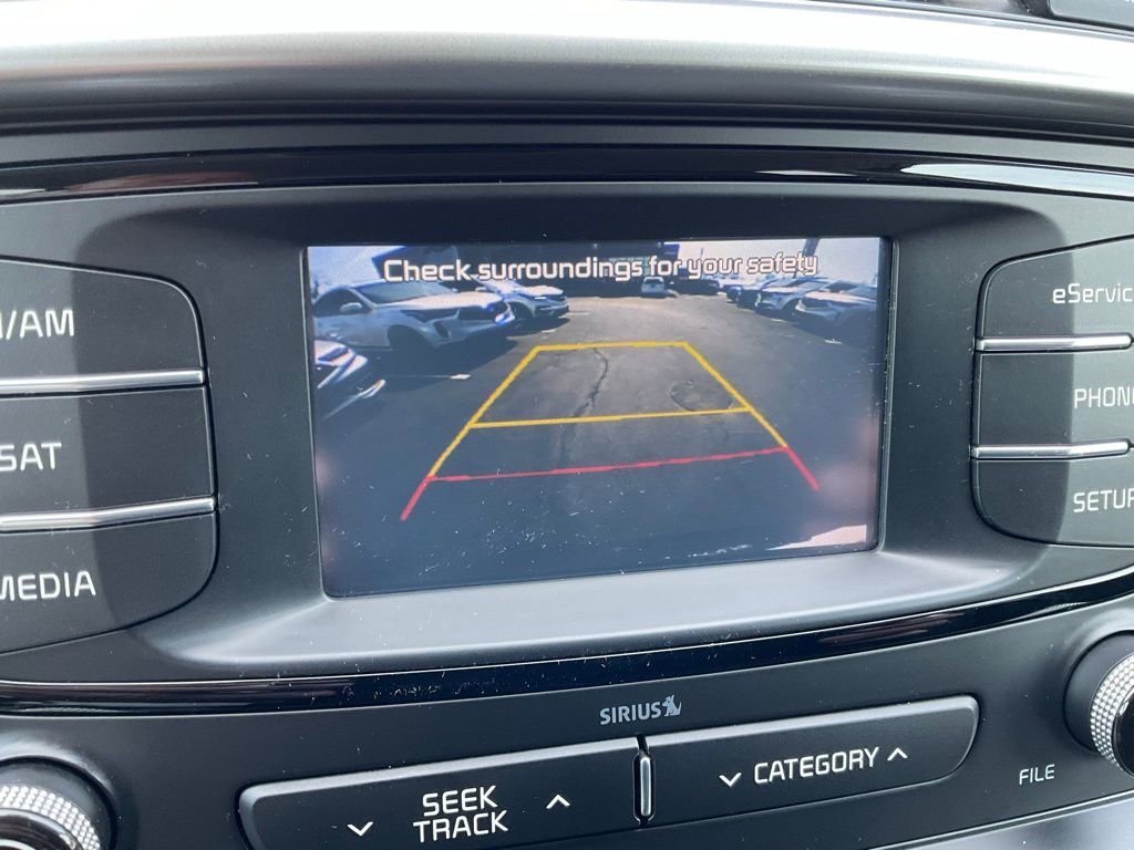 Used 2016 Kia Sorento LX w/ LX Convenience Package image 17