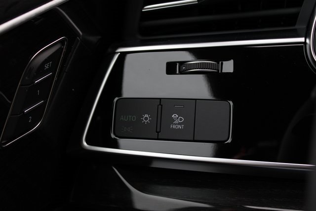 New 2025 Audi Q8 Premium image 20