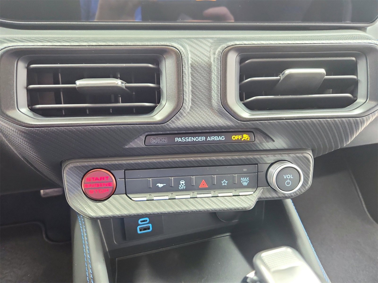 New 2025 Ford Mustang Dark Horse image 28