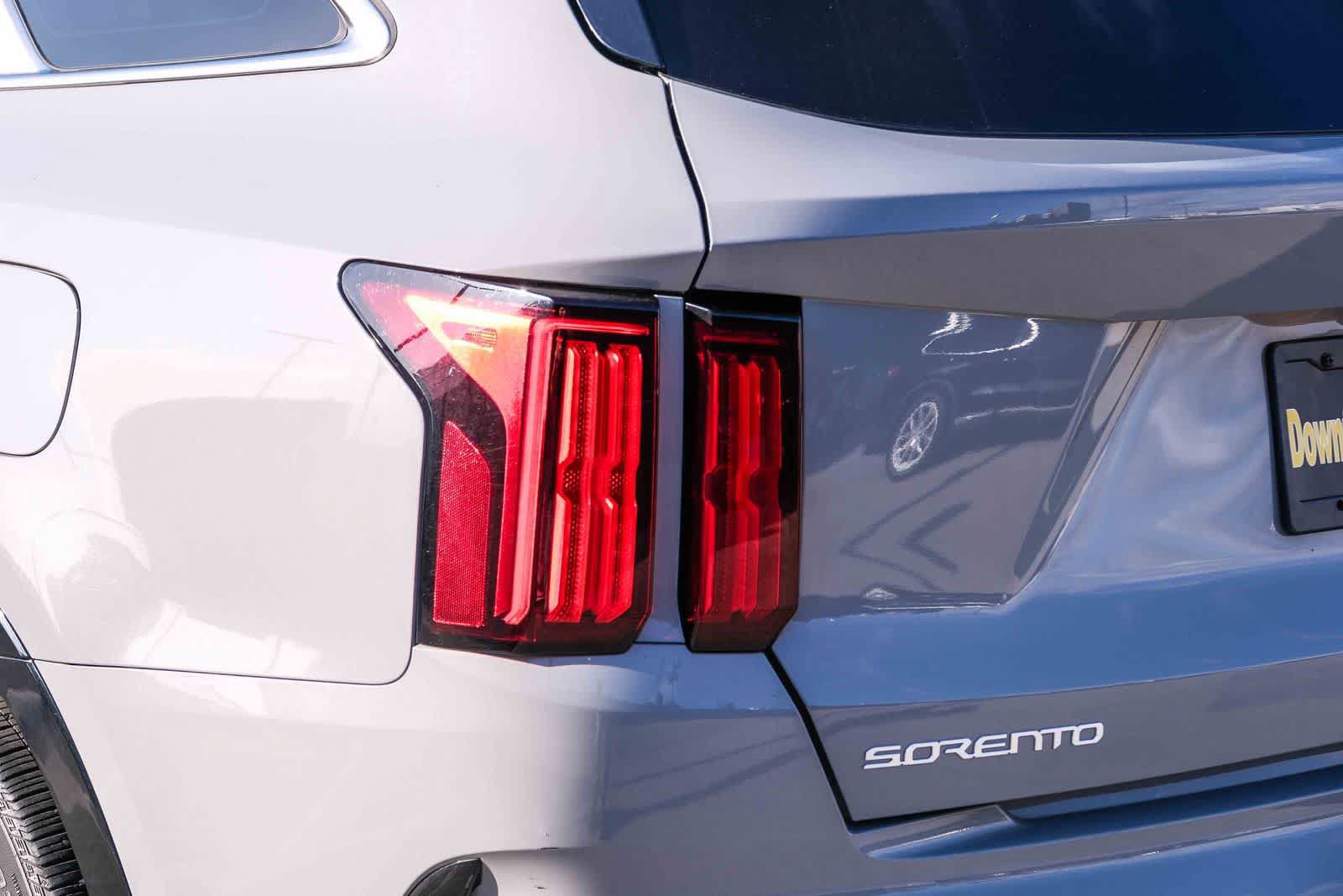 Used 2023 Kia Sorento SX AWD/4WD image 7