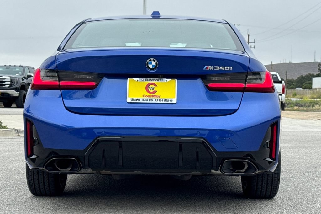 Used 2025 BMW M340i RWD image 4
