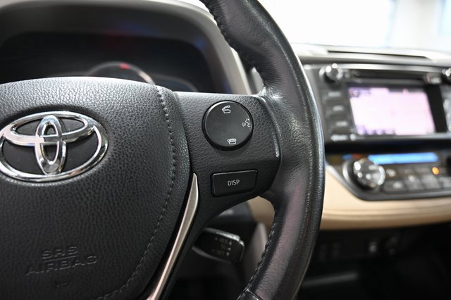 Used 2014 Toyota RAV4 Limited image 25