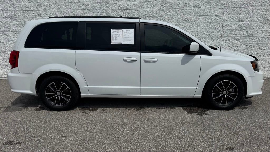 Used 2019 Dodge Grand Caravan GT FWD image 2