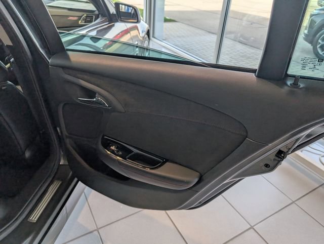 Used 2017 Chevrolet SS Base image 7