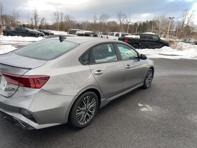 Used 2023 Kia Forte GT-Line w/ GT-Line Premium Package image 4