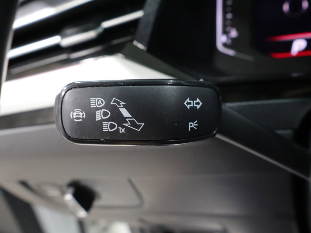 Used 2023 Volkswagen Arteon SEL Premium AWD/4WD image 36