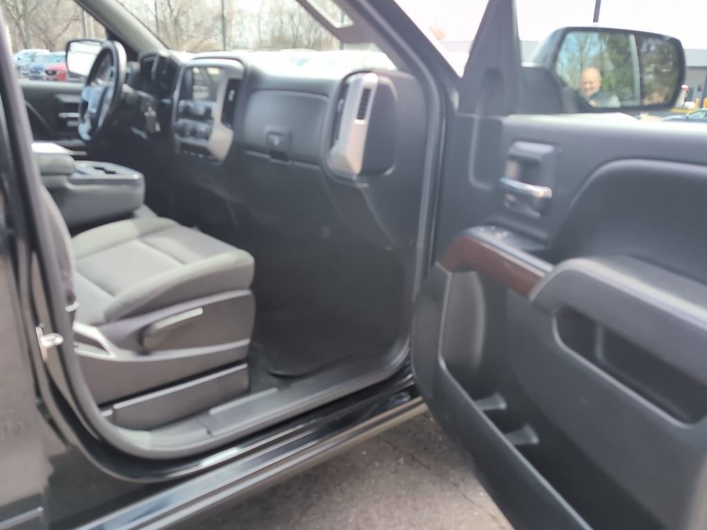 Used 2017 GMC Sierra 1500 SLE w/ SLE Value Package image 6