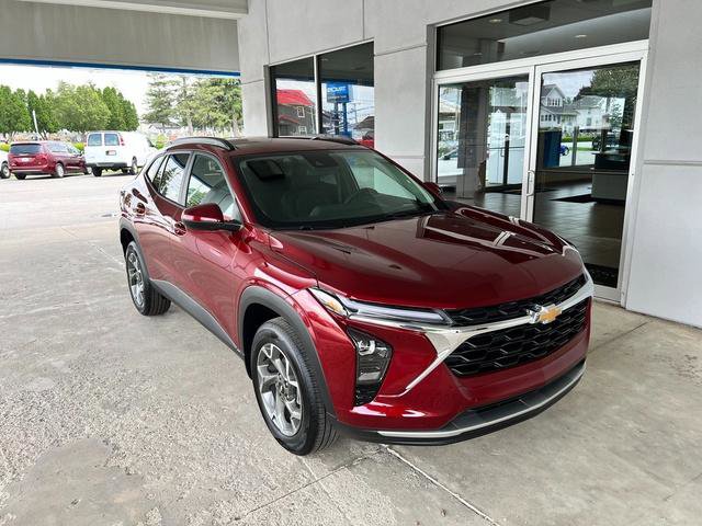 New 2025 Chevrolet Trax LT w/ Driver Confidence Package image 5