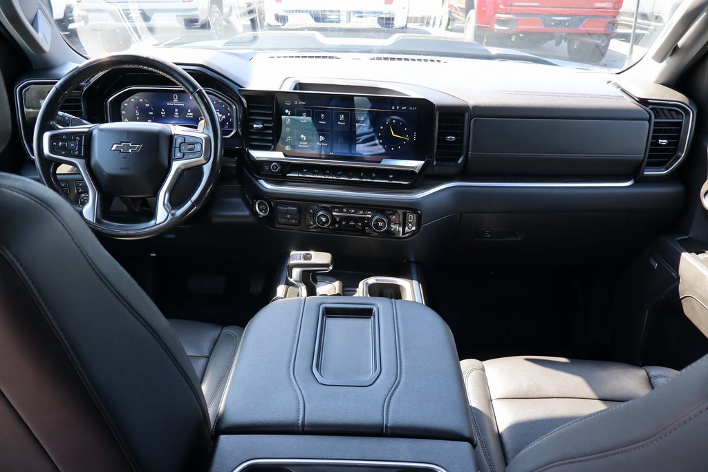 Used 2022 Chevrolet Silverado 1500 LT Trail Boss w/ LT Trail Boss Premium Package image 16