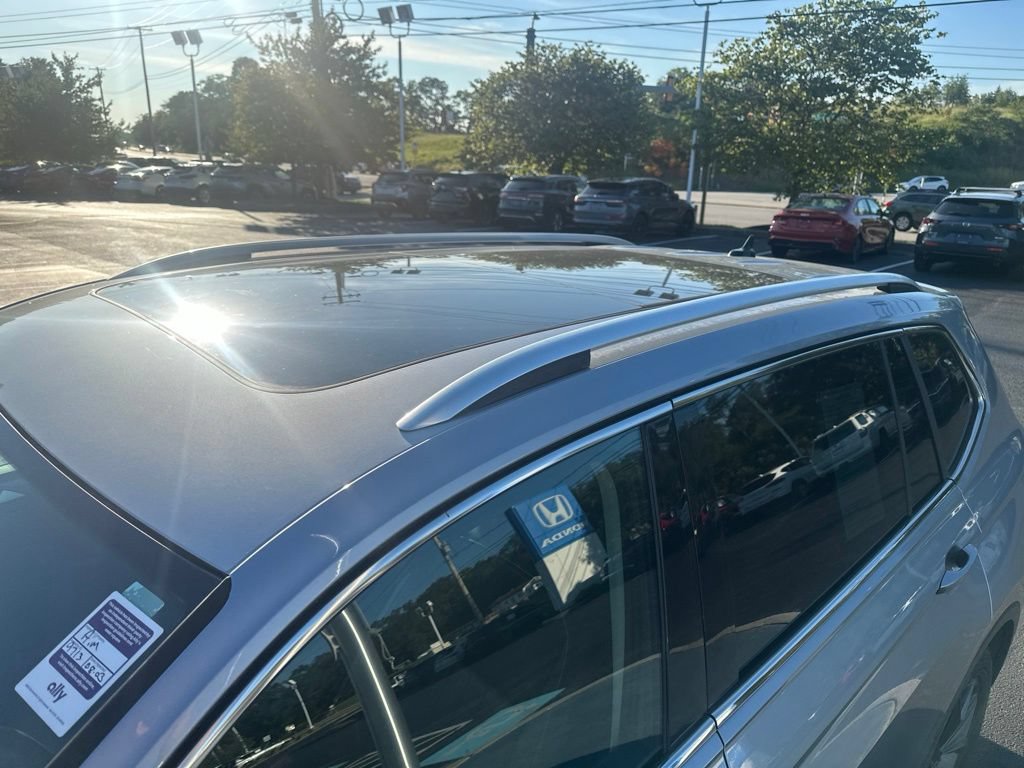 Used 2022 Volkswagen Tiguan SE AWD/4WD image 6