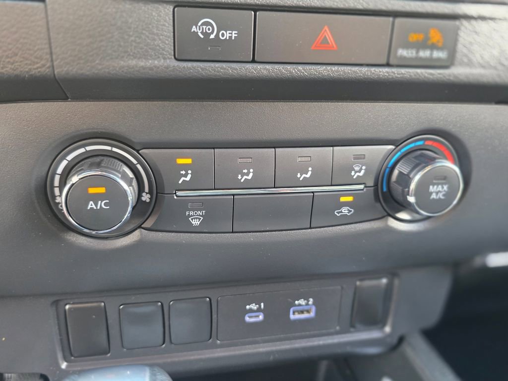 Used 2023 Nissan Frontier SV image 28