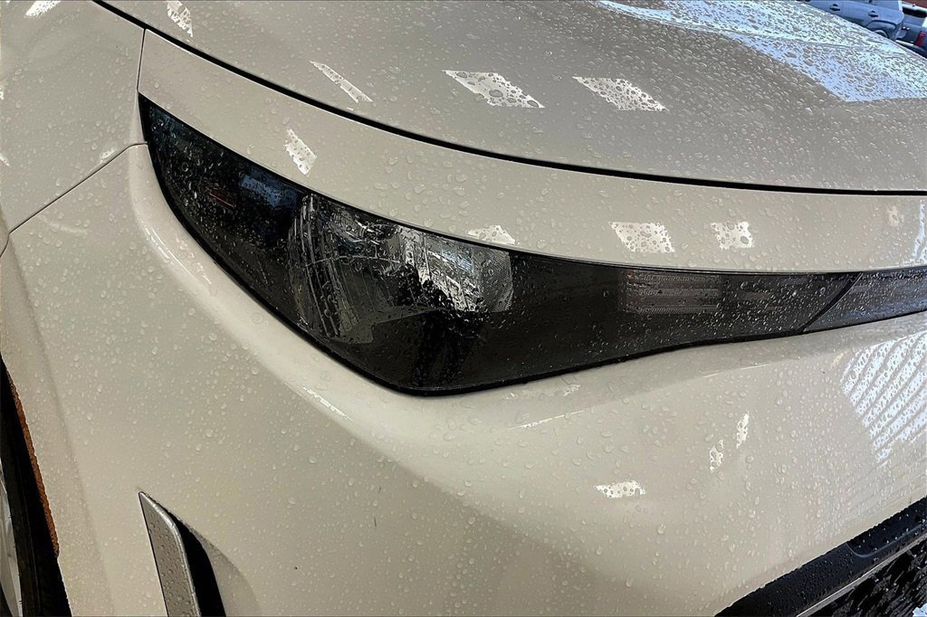 Used 2024 Kia Soul LX w/ Option Group 015 image 7