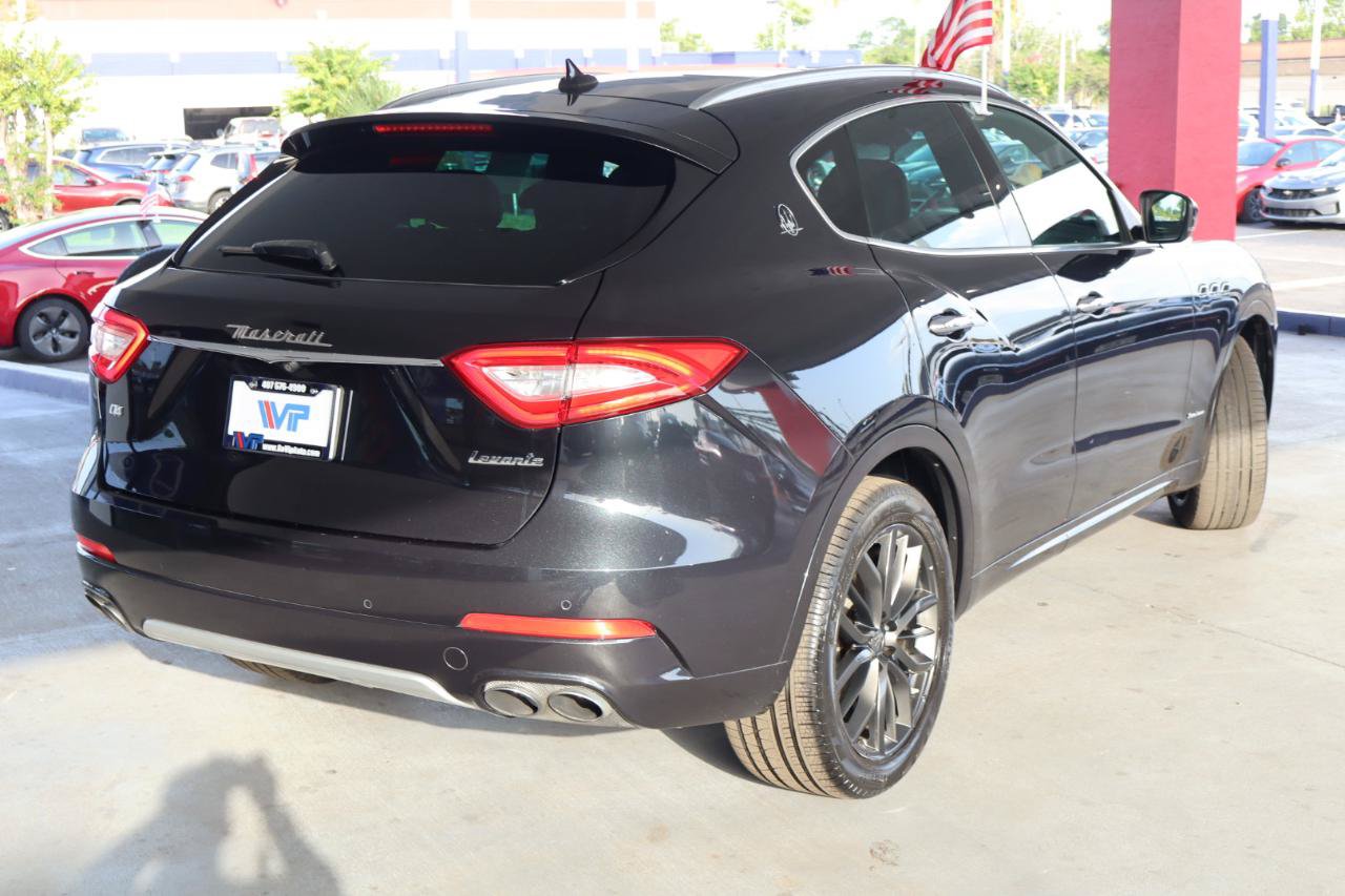 Used 2018 Maserati Levante GranLusso AWD/4WD image 5