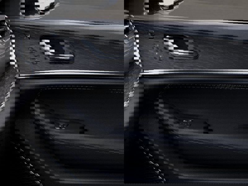 New 2025 Jeep Grand Cherokee Overland w/ Adv Protech Group III image 25