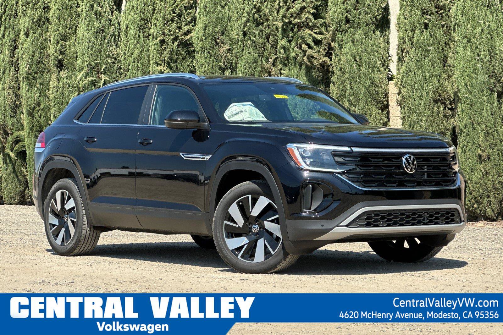 New 2026 Volkswagen Atlas Cross Sport SE FWD image 1